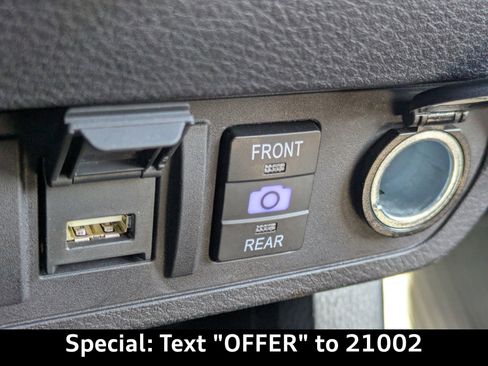 Used 2020 Toyota Tacoma TRD Off-Road image 23