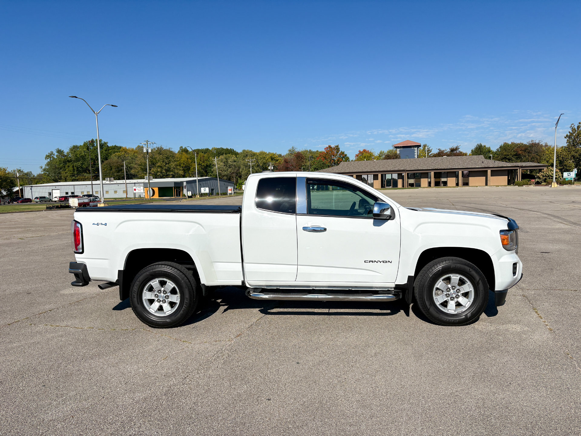 Used 2017 GMC Canyon 4x4 Extended Cab image 10