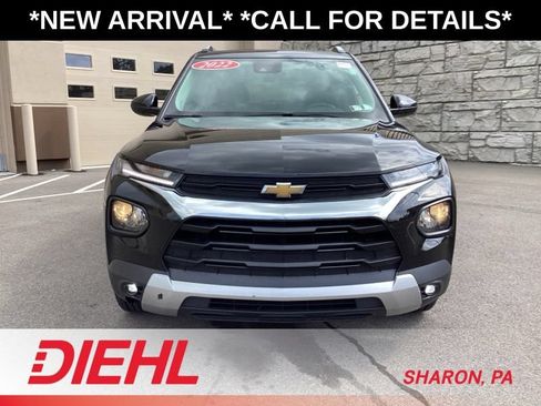 Used 2022 Chevrolet TrailBlazer LT AWD/4WD image 2