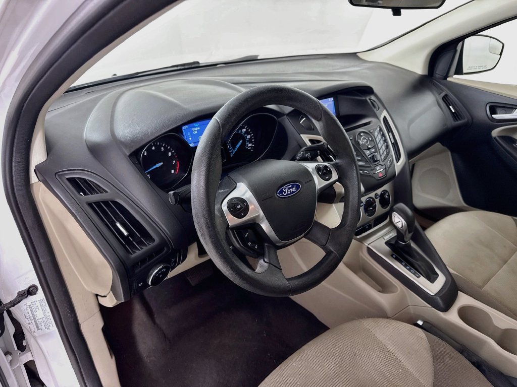 Used 2014 Ford Focus SE FWD image 10