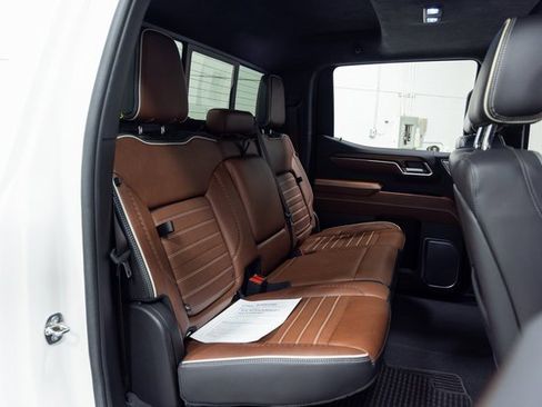 Used 2024 GMC Sierra 1500 Denali Ultimate image 25