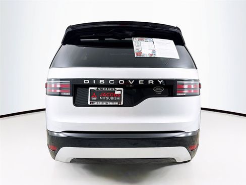 Used 2023 Land Rover Discovery Metropolitan Edition AWD/4WD image 31