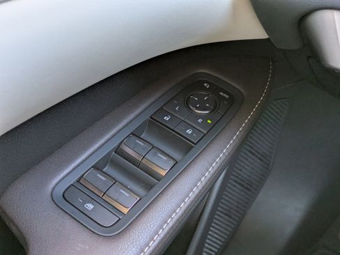 Used 2024 Lexus RX 350 Premium Plus w/ Convenience Package image 21