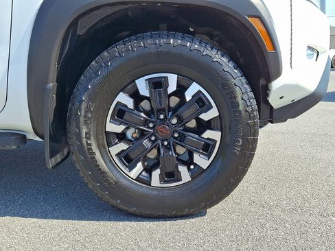 Certified 2024 Nissan Frontier PRO-4X w/ Pro Convenience Package AWD/4WD image 9