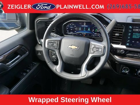 Used 2024 Chevrolet Silverado 1500 LT AWD/4WD image 13