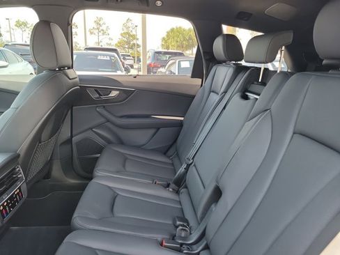 Used 2025 Audi Q7 3.0T Premium Plus w/ Premium Plus Package image 10
