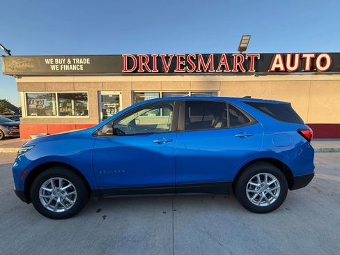 Used 2024 Chevrolet Equinox LS w/ LS Convenience Package image 6