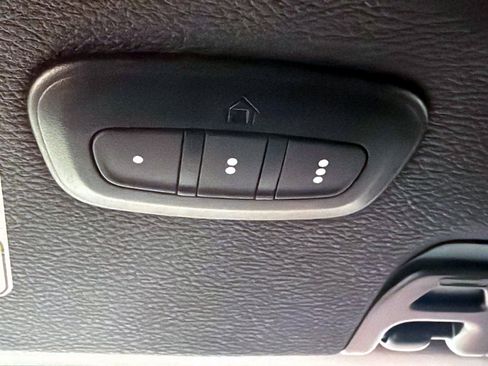Used 2024 Jeep Wrangler Unlimited Rubicon AWD/4WD image 24