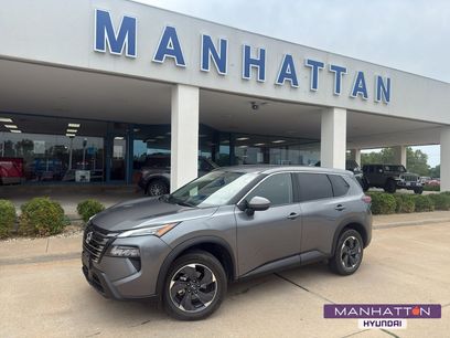 Used 2025 Nissan Rogue SV