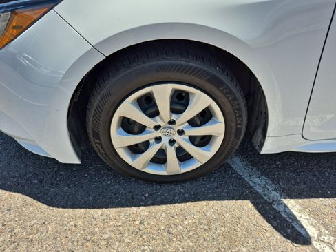 Used 2024 Toyota Corolla LE FWD image 25