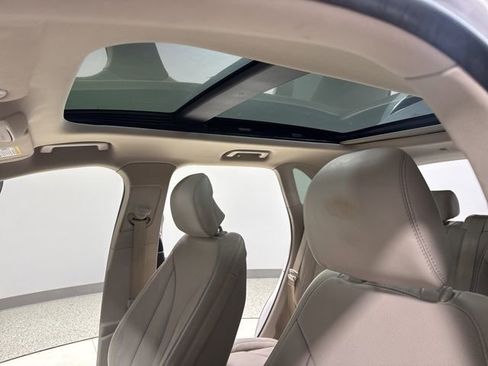 Used 2019 Lincoln MKC Reserve AWD/4WD image 2