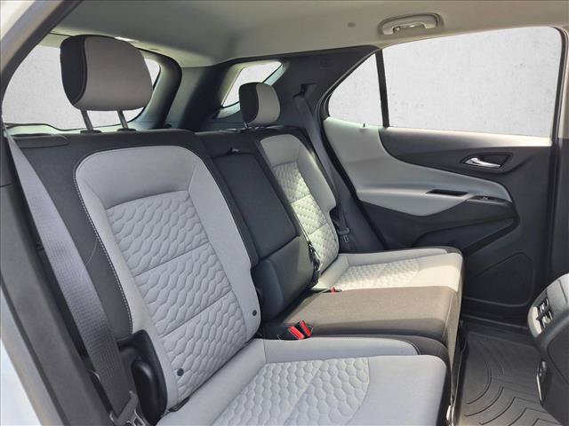 Used 2019 Chevrolet Equinox LS AWD/4WD image 18