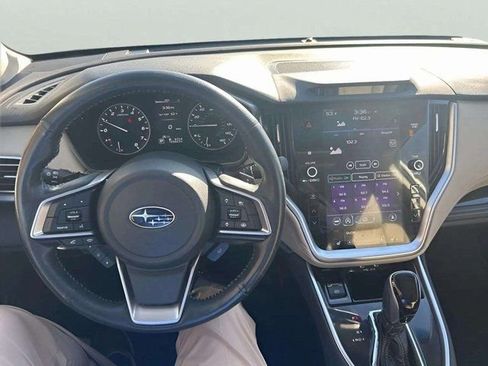 Used 2022 Subaru Outback Limited image 5