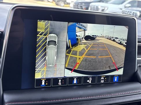 Used 2022 Chevrolet Tahoe RST w/ Sport Performance Package image 37