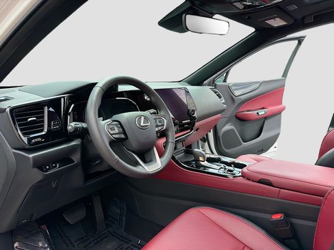 Certified 2025 Lexus NX 350 AWD w/ Accessory Package (2T) image 4