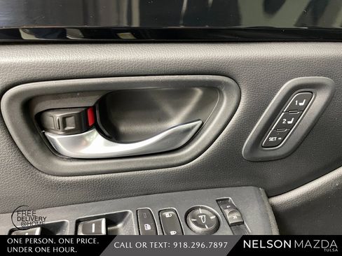 Used 2024 Honda Pilot Touring image 21