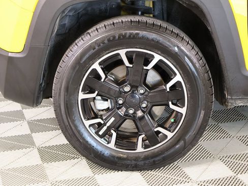 Used 2023 Jeep Renegade Latitude image 18