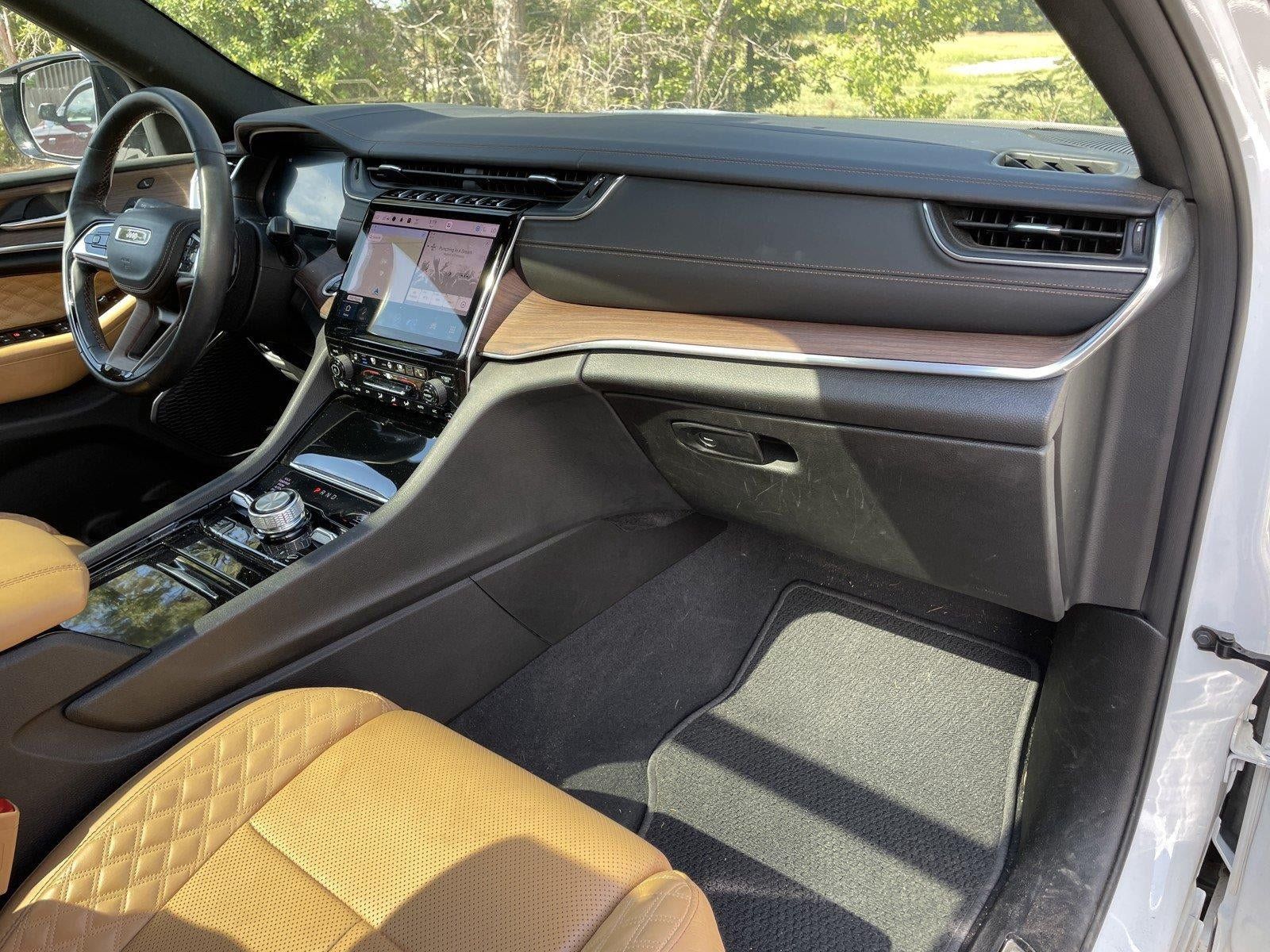 Used 2023 Jeep Grand Cherokee Summit w/ Adv Protech Group IV AWD/4WD image 55