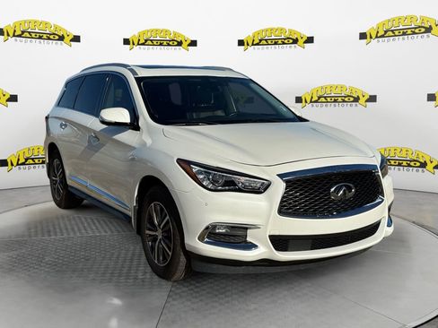 Used 2019 INFINITI QX60 Luxe w/ Essential Package image 8
