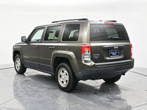 Used 2016 Jeep Patriot Sport image 7