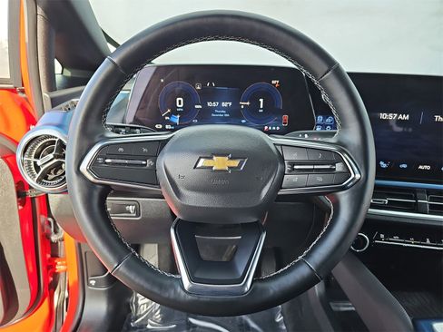 Used 2024 Chevrolet Equinox EV LT image 18