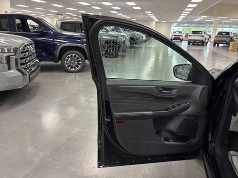 Used 2023 Ford Escape Active AWD/4WD image 21