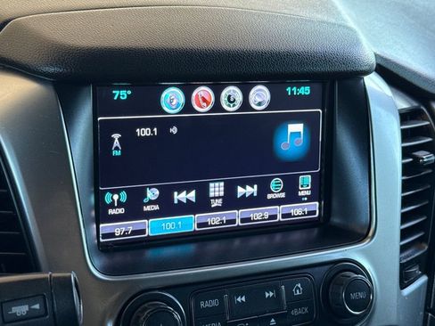 Used 2018 Chevrolet Suburban LT image 16