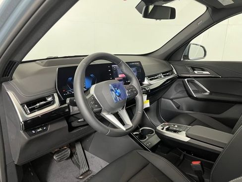 New 2026 BMW X1 xDrive28i w/ Technology Package image 9