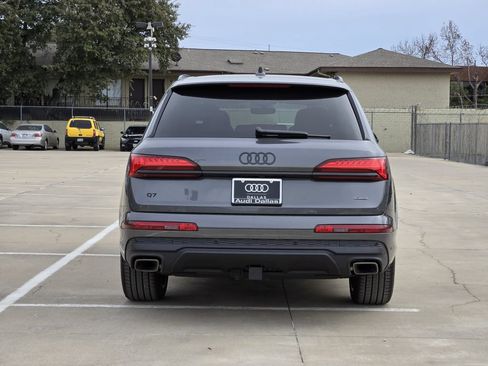 Used 2026 Audi Q7 3.0T Premium Plus AWD/4WD image 9