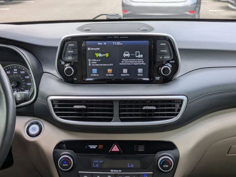 Used 2019 Hyundai Tucson Limited image 18