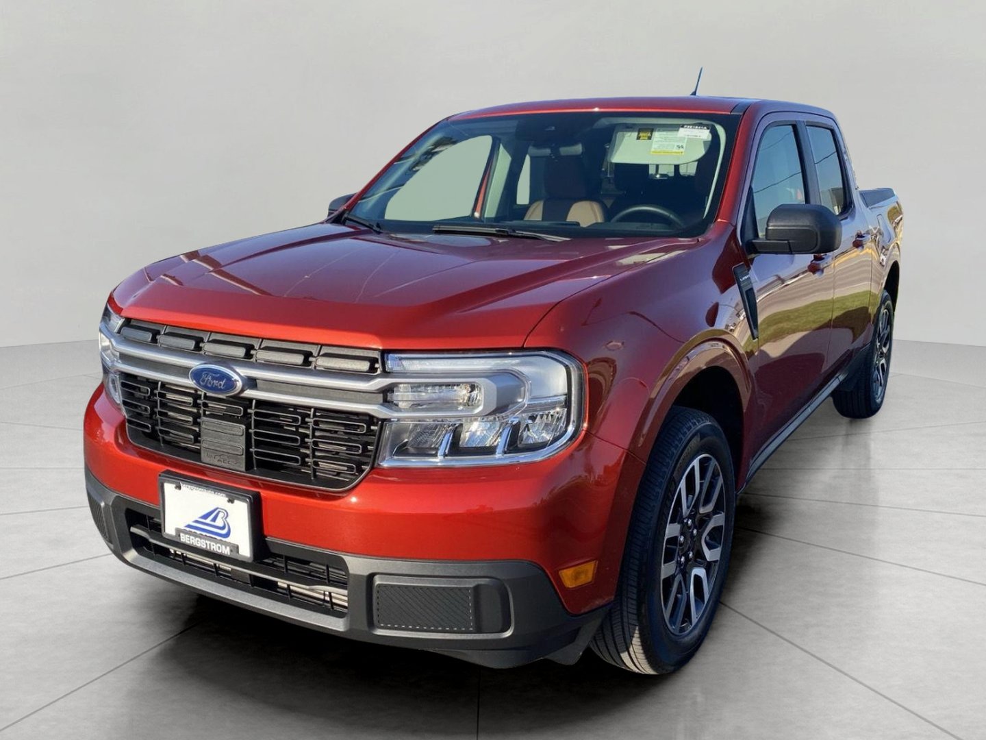 Certified 2024 Ford Maverick Lariat w/ 4K Tow Package AWD/4WD image 4