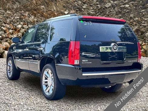 Used 2011 Cadillac Escalade Platinum AWD/4WD image 11
