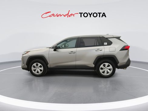 Certified 2025 Toyota RAV4 LE FWD image 5