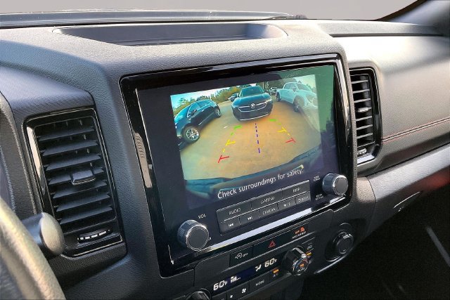 Used 2024 Nissan Frontier PRO-4X w/ Technology Package AWD/4WD image 11