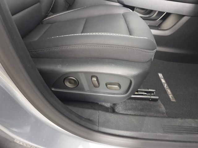 Certified 2026 GMC Terrain Denali AWD/4WD image 32
