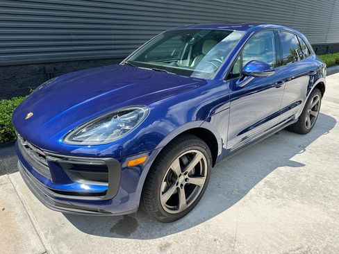 Certified 2026 Porsche Macan w/ Premium Package Plus AWD/4WD image 7