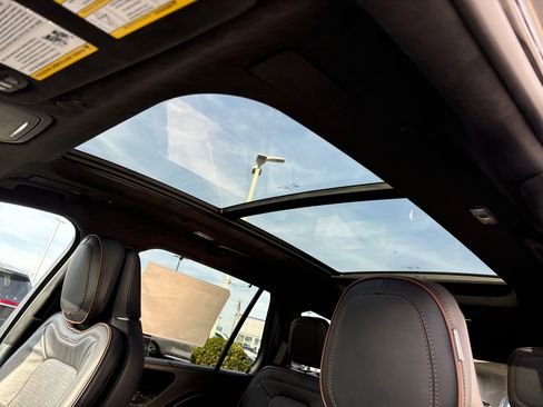 New 2025 Lincoln Aviator Black Label w/ Jet Appearance Package image 27