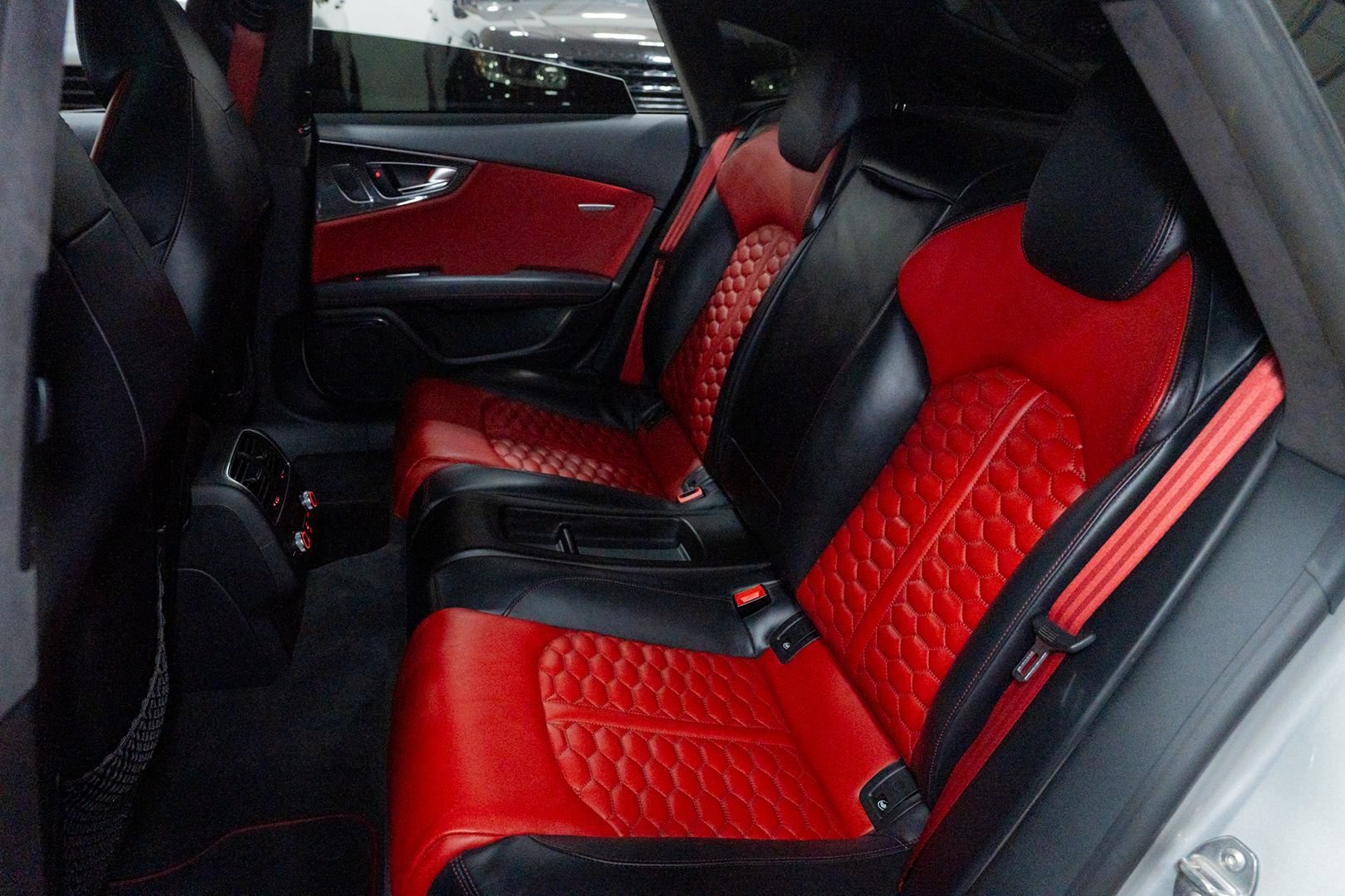 Used 2016 Audi RS 7 Prestige AWD/4WD image 29