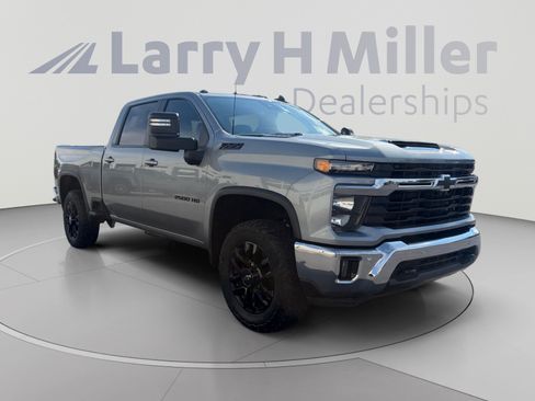 Used 2025 Chevrolet Silverado 2500 LT w/ All Star Edition AWD/4WD image 7