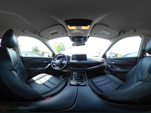 Used 2026 Nissan Rogue SL AWD/4WD image 45