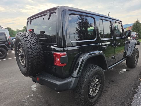 Certified 2023 Jeep Wrangler Unlimited Rubicon 392 w/ Trailer Tow Package AWD/4WD image 15