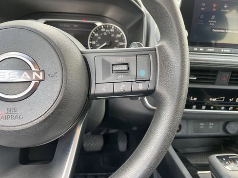 Certified 2024 Nissan Rogue SV image 13