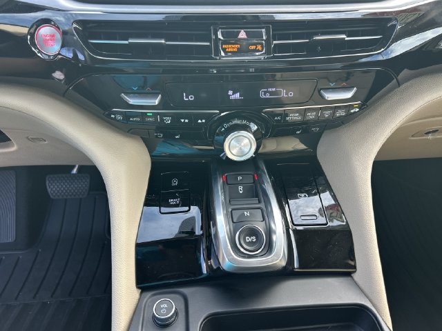 Certified 2025 Acura MDX FWD image 28
