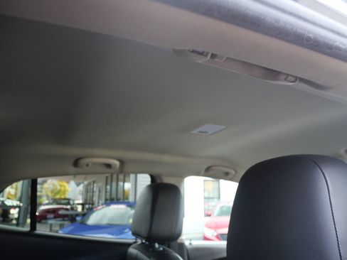 Used 2019 Buick Encore Preferred image 28