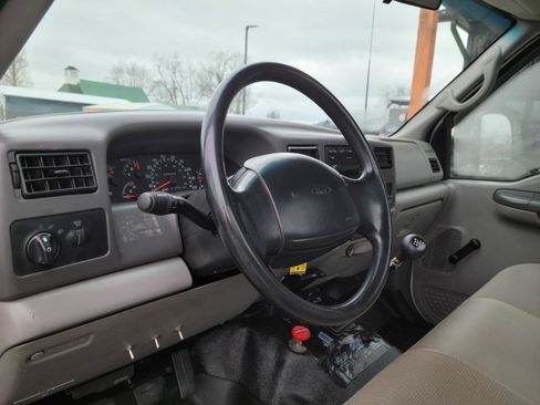 Used 1999 Ford F350 XL RWD image 8