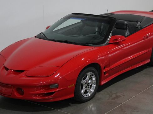 Used 1999 Pontiac Firebird Trans Am RWD image 22