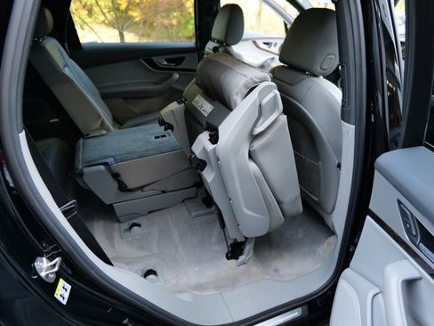 Used 2019 Audi Q7 2.0T Premium w/ Convenience Package image 44