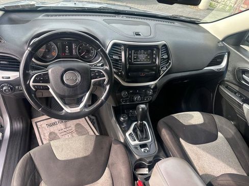 Used 2014 Jeep Cherokee Latitude w/ Comfort/Convenience Group AWD/4WD image 21