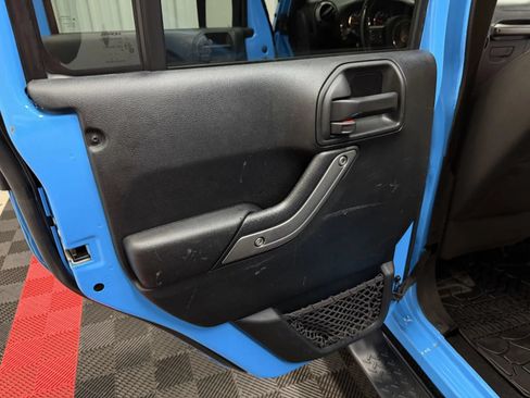Used 2018 Jeep Wrangler Unlimited Sport S AWD/4WD image 31