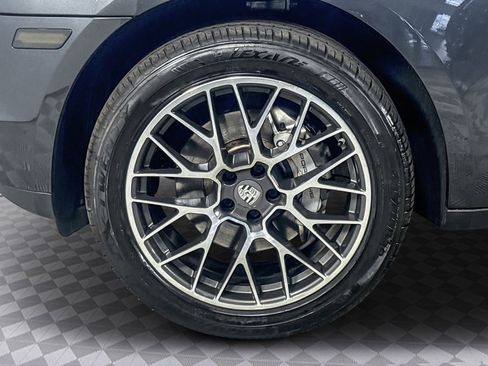 Used 2017 Porsche Macan S image 37